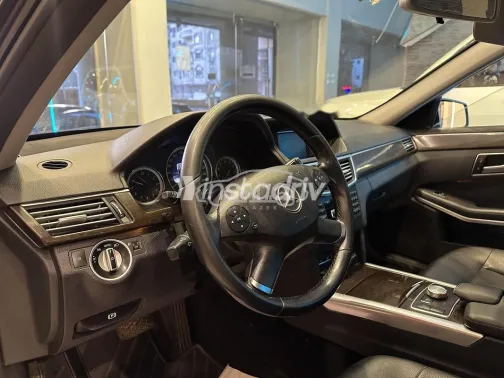 Mercedes E 200 2013 Black Used for Sale - 9