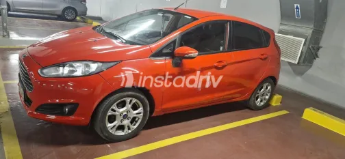 فورد فيستا 2014 أحمر مستعملة للبيع - 3
