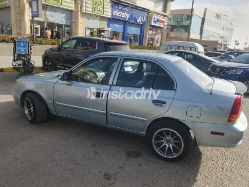 هيونداي فيرنا 2013 أبيض مستعملة للبيع - 6