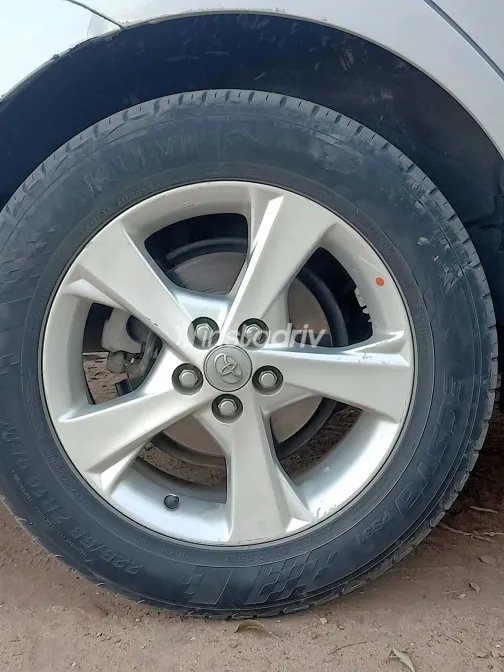 تويوتا كورولا 2012 أبيض مستعملة للبيع - 4