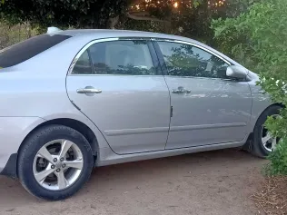 تويوتا كورولا 2012 أبيض مستعملة للبيع