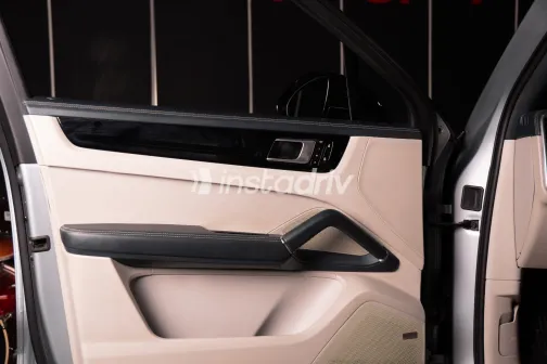 بورش كايين اس 2020 أبيض مستعملة للبيع - 10