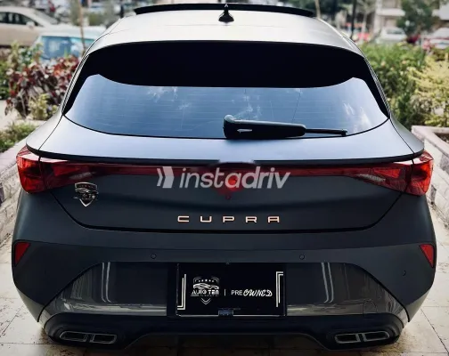 Cupra Leon 2025 Gray Used for Sale - 5