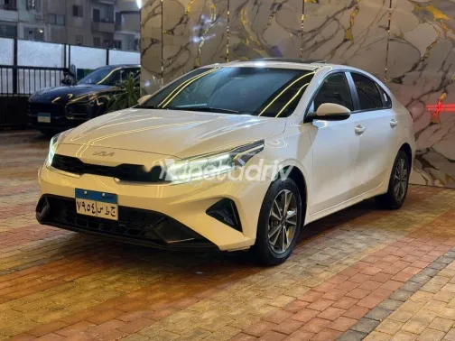 Kia Cerato 2022 White Used for Sale - 2