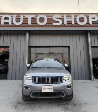 جيب جراند شيروكي 2020 أسود مستعملة للبيع