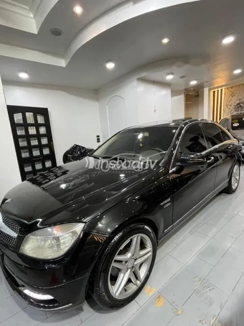 Mercedes C 200 2009 Black Used for Sale - 2