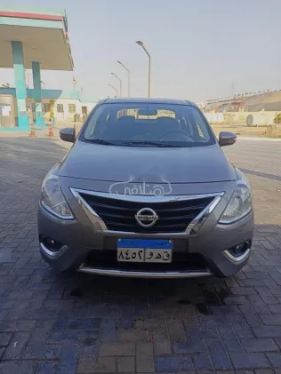 نيسان صنى 2026 أبيض مستعملة للبيع