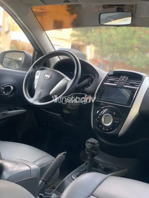 نيسان صنى 2021 رمادي مستعملة للبيع - 3