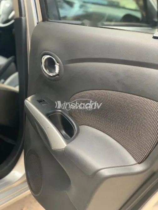 نيسان صنى 2021 رمادي مستعملة للبيع - 4