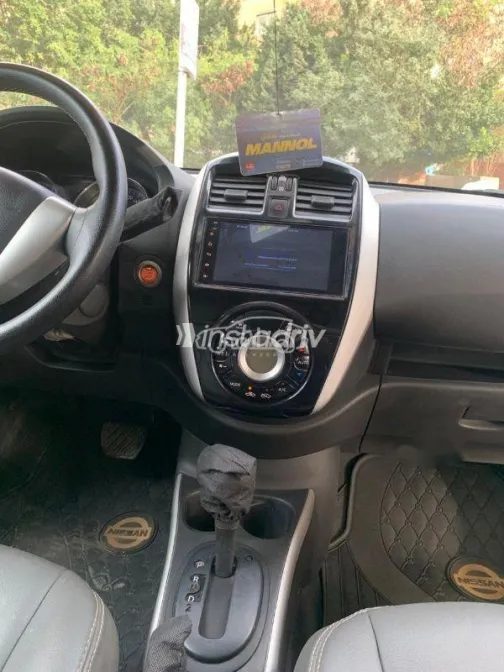 نيسان صنى 2021 رمادي مستعملة للبيع - 7