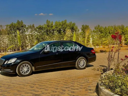 مرسيدس E 300 2011 أسود مستعملة للبيع - 6