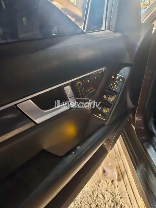 مرسيدس C 200 2013 أبيض مستعملة للبيع - 9