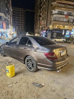 مرسيدس C 200 2013 أبيض مستعملة للبيع