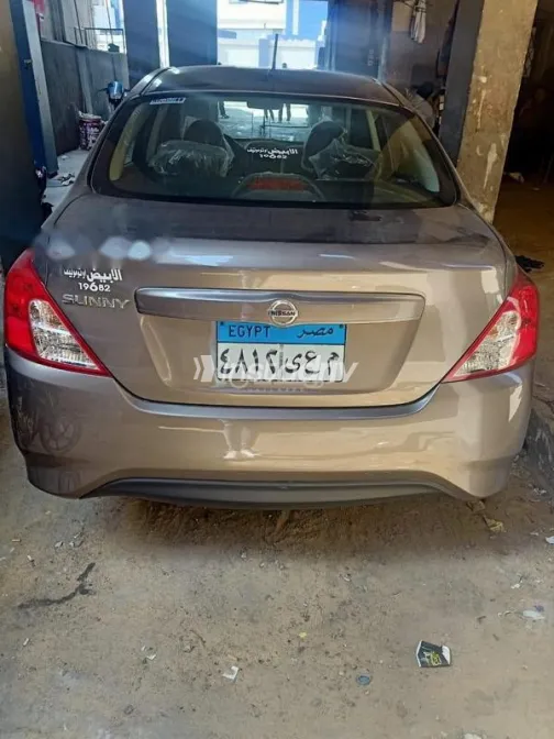 Nissan Sunny 2022 White Used for Sale - 2