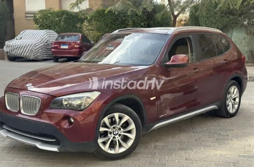 بي ام دبليو X1 2012 أحمر غامق مستعملة للبيع - 2