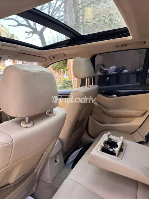 بي ام دبليو X1 2012 أحمر غامق مستعملة للبيع - 6