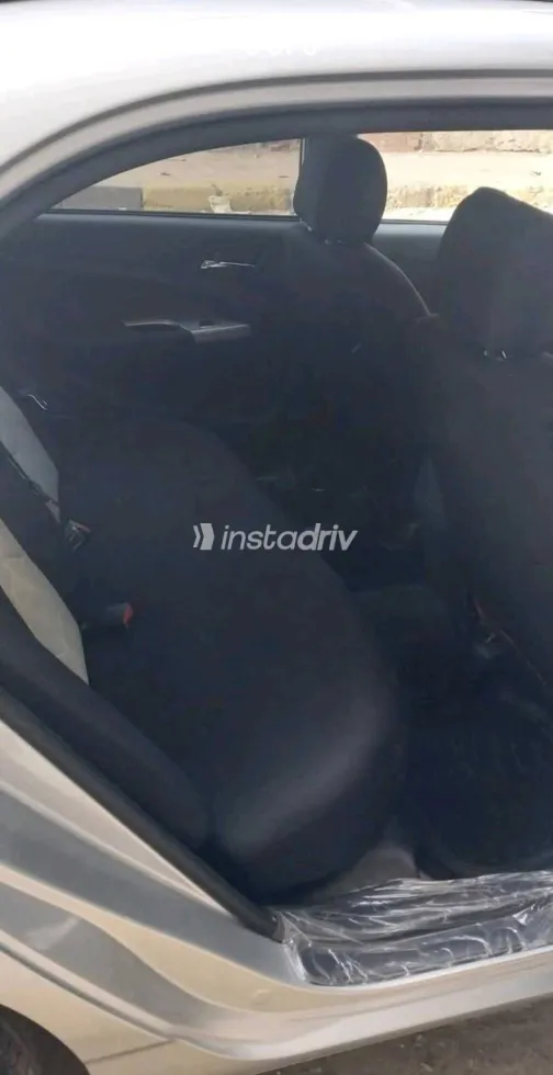 بى واى دى‬ F3 2025 أبيض مستعملة للبيع - 1