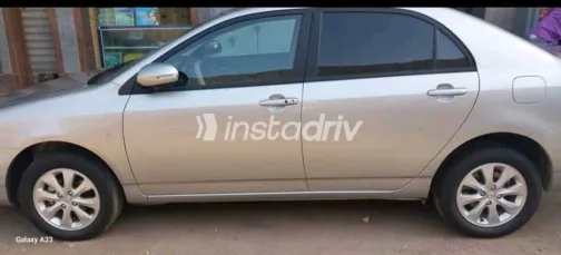 بى واى دى‬ F3 2025 أبيض مستعملة للبيع - 3