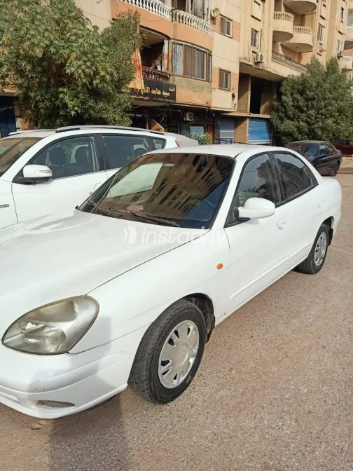 دايو نوبيرا 2002 أبيض مستعملة للبيع - 5