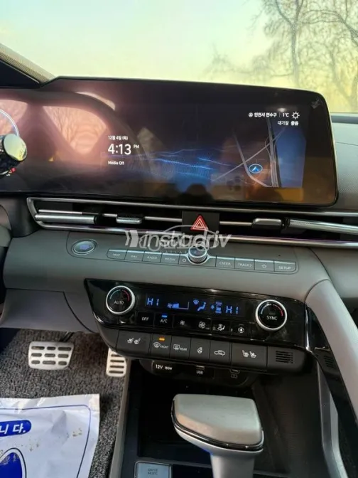 Hyundai Elantra CN7 2024 Dark Gray Used for Sale - 5