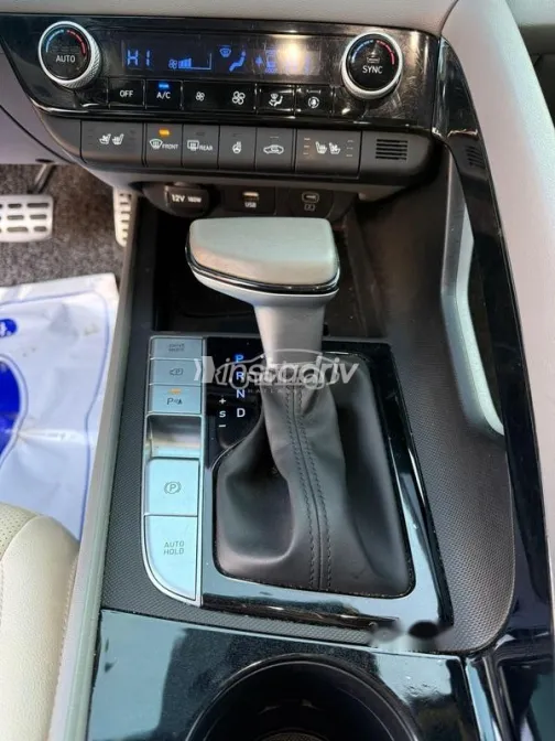 Hyundai Elantra CN7 2024 Dark Gray Used for Sale - 8