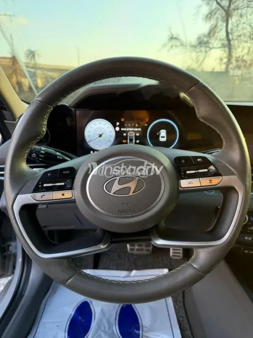 Hyundai Elantra CN7 2024 Dark Gray Used for Sale - 10