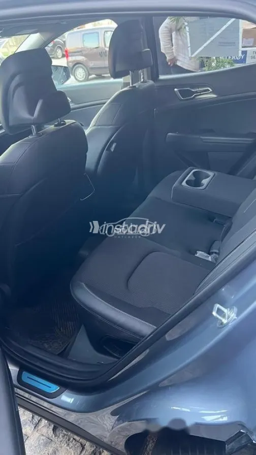 كيا سبورتاج 2023 رمادي مستعملة للبيع - 6