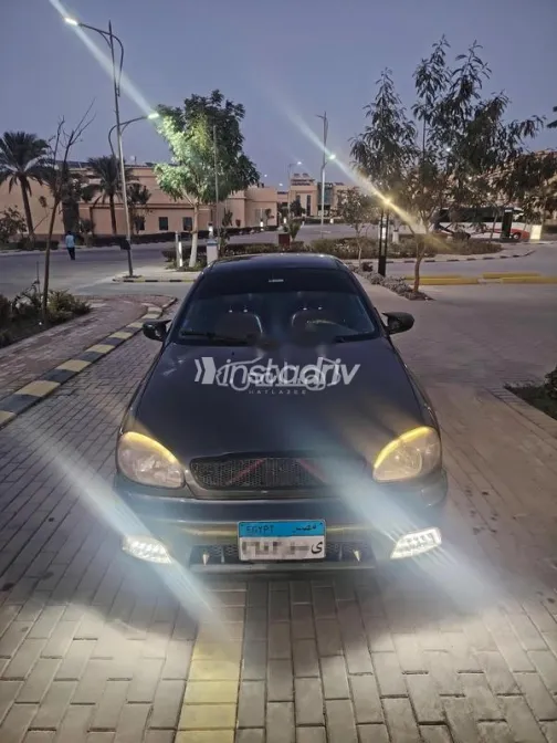 دايو لانوس 2 2003 رمادي مستعملة للبيع - 9