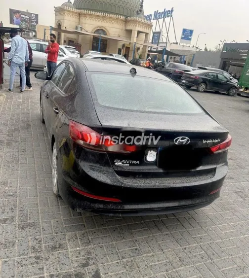 Hyundai Elantra AD 2019 White Used for Sale - 6