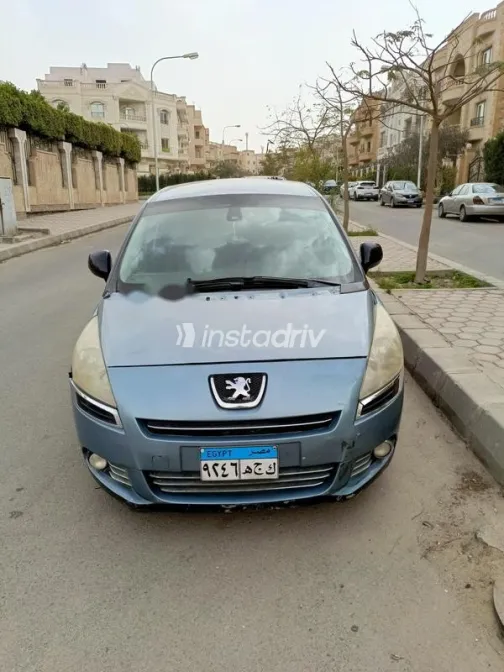 Peugeot 5008 2011 Cyan Used for Sale - 6