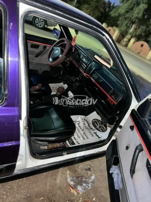 فولكس فاغن جولف 2 1992 أزرق غامق مستعملة للبيع - 7