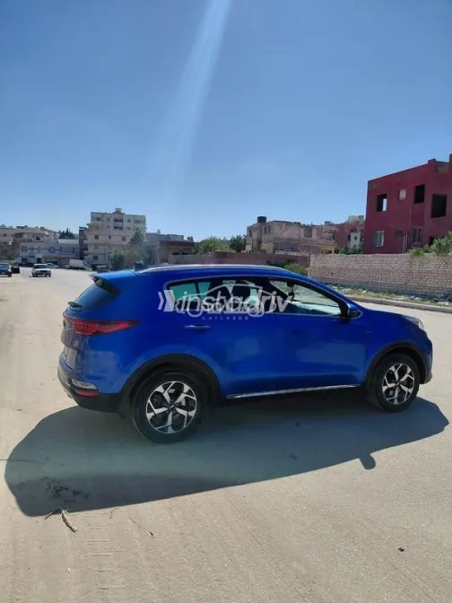 Kia Sportage 2021 White Used for Sale - 3