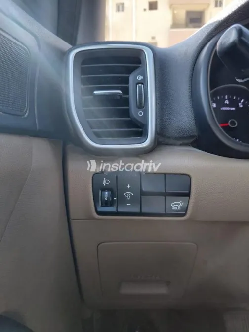 Kia Sportage 2021 White Used for Sale - 6