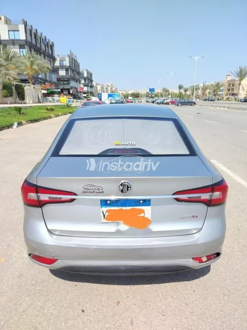 ام جى 5 2021 أبيض مستعملة للبيع - 2