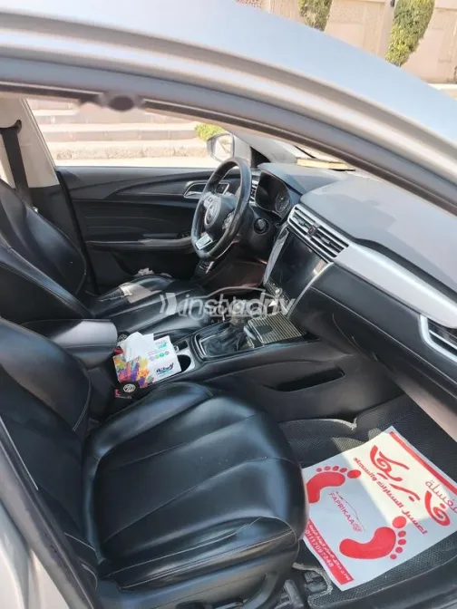 ام جى 5 2021 أبيض مستعملة للبيع - 3