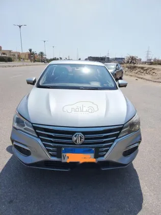 ام جى 5 2021 أبيض مستعملة للبيع