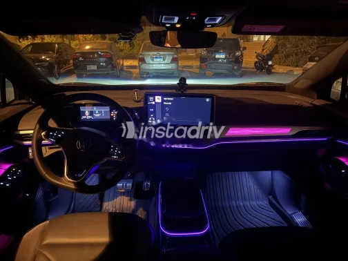 فولكس فاغن اي دي 4 2024 أزرق غامق مستعملة للبيع - 5