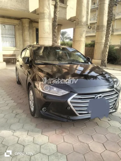 هيونداي إلنترا 2018 أبيض مستعملة للبيع - 1