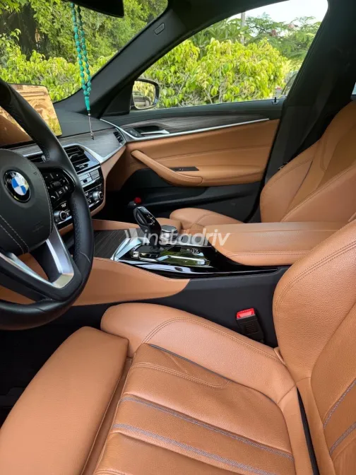 بي ام دبليو 520 2023 أبيض مستعملة للبيع - 8