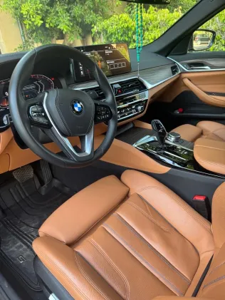 بي ام دبليو 520 2023 أبيض مستعملة للبيع