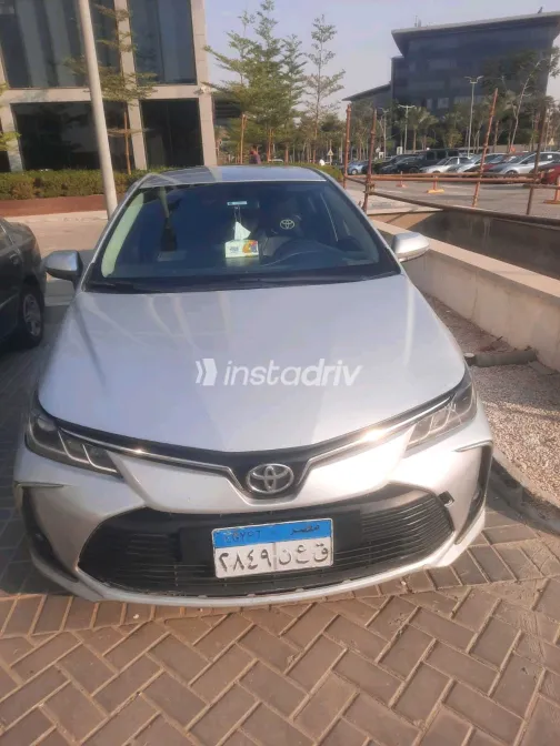 Toyota Corolla 2021 White Used for Sale - 2
