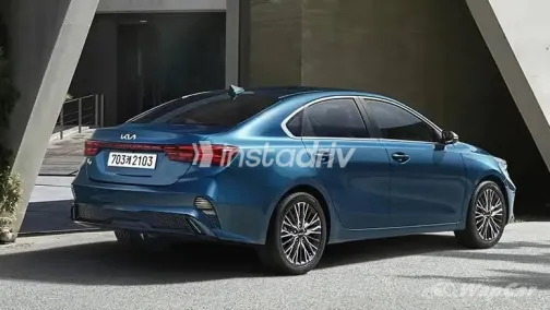 Kia Cerato 2022 White Used for Sale - 1