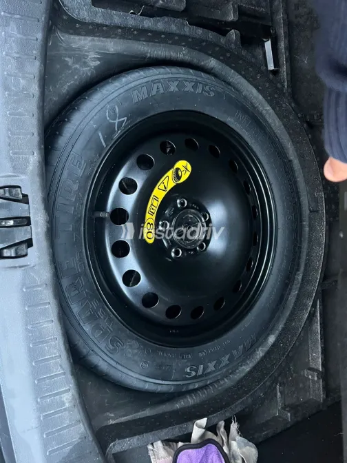 Ford Kuga 2018 White Used for Sale - 7