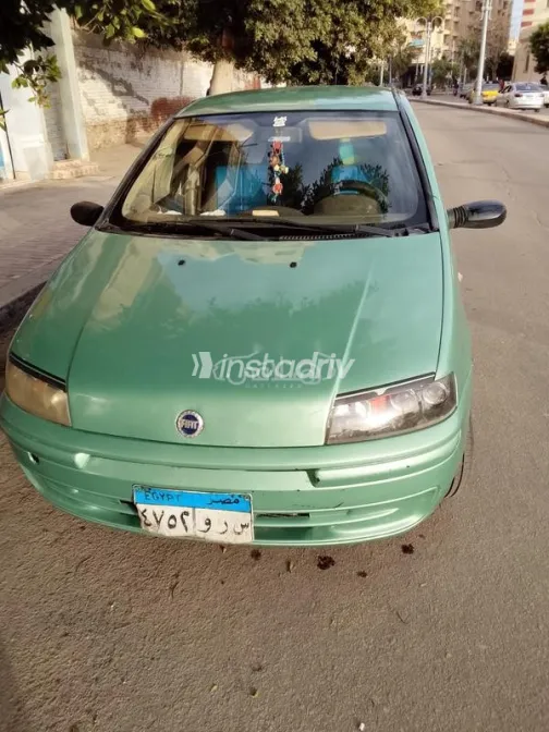 فيات بونتو 2001 أخضر مستعملة للبيع - 1