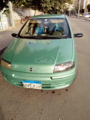 فيات بونتو 2001 أخضر مستعملة للبيع