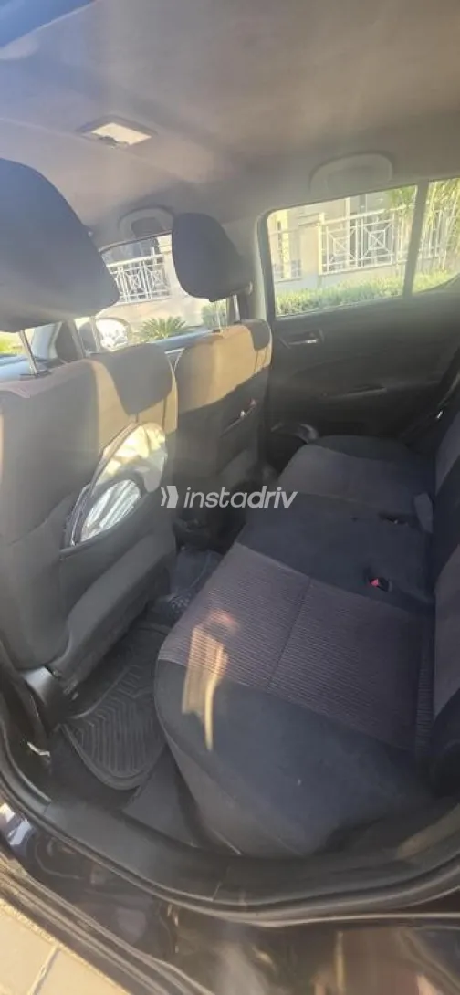 سوزوكى سويفت 2016 بنفسجي مستعملة للبيع - 6