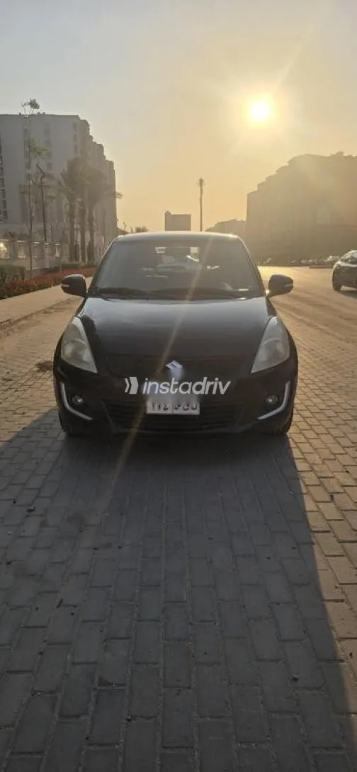 سوزوكى سويفت 2016 بنفسجي مستعملة للبيع - 8