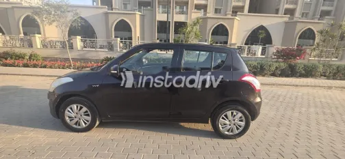 سوزوكى سويفت 2016 بنفسجي مستعملة للبيع - 9