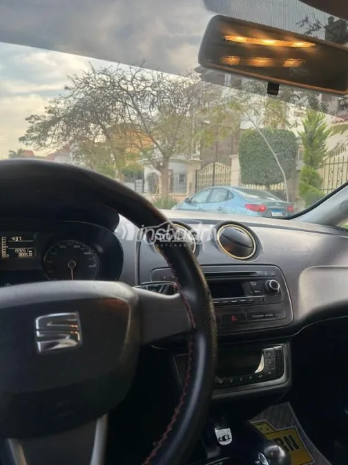 سيات ابيزا 2015 أبيض مستعملة للبيع - 5