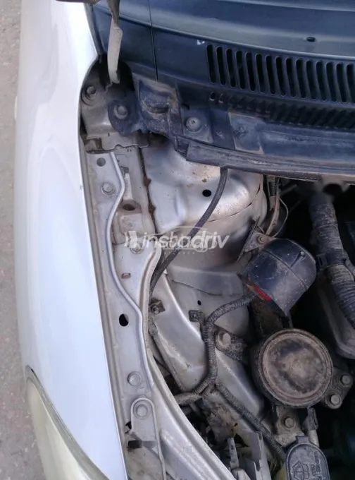 تويوتا ياريس 2008 فضي مستعملة للبيع - 7